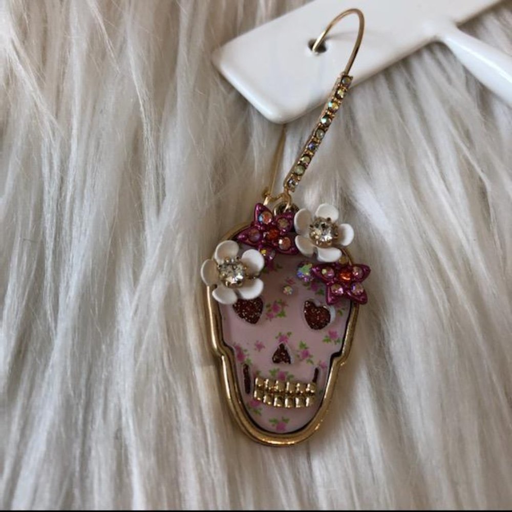 Betsey Johnson Floral Skull Earrings - Picture 5 of 6
